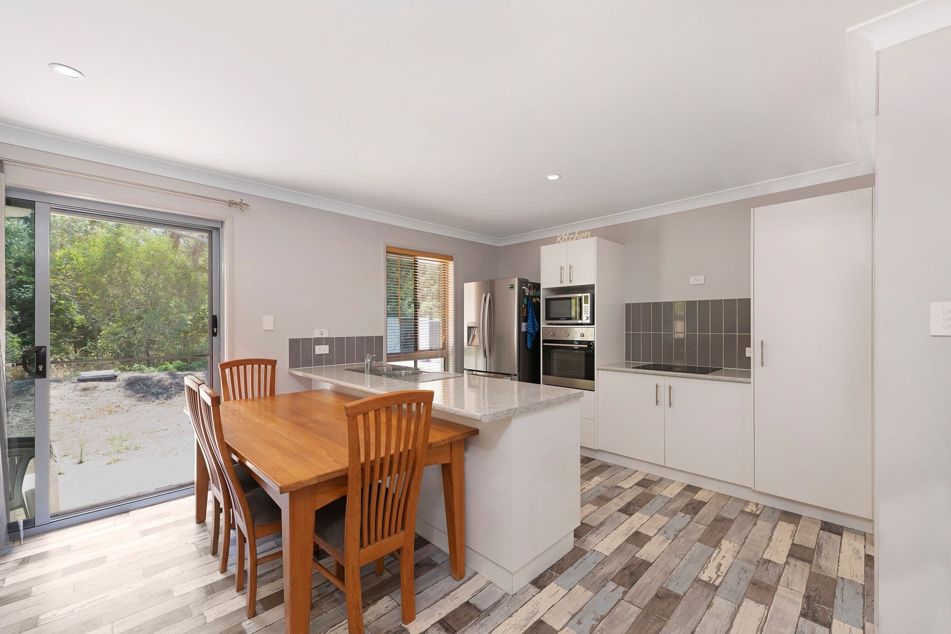 13 Castle Court, Moore Park Beach QLD 4670, Moore Park Beach - Thumbnail 3