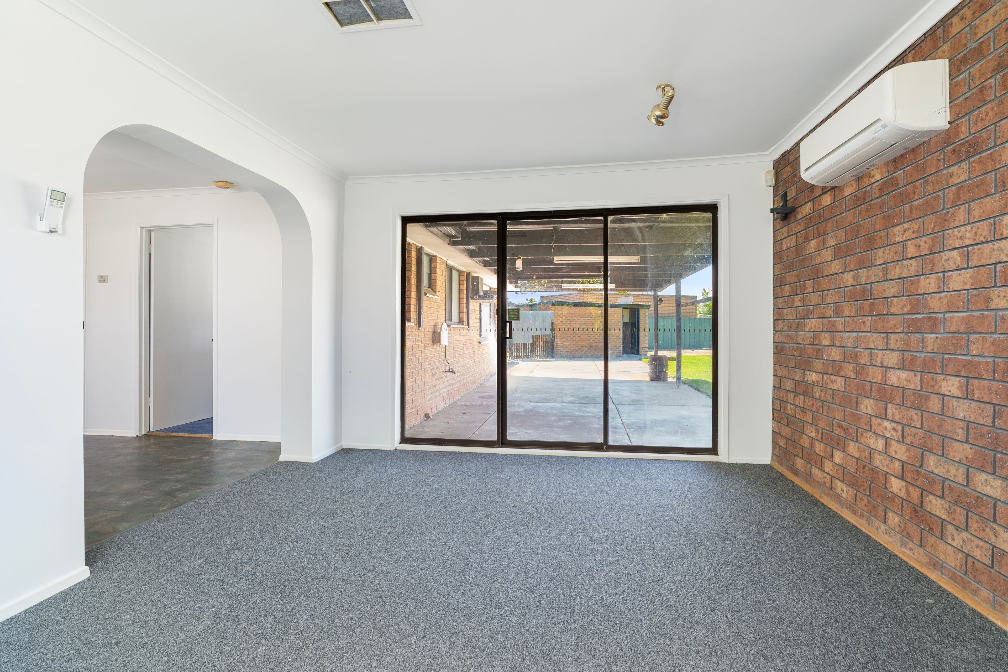 412 Leonie Court, Lavington NSW 2641, Lavington - Thumbnail 2