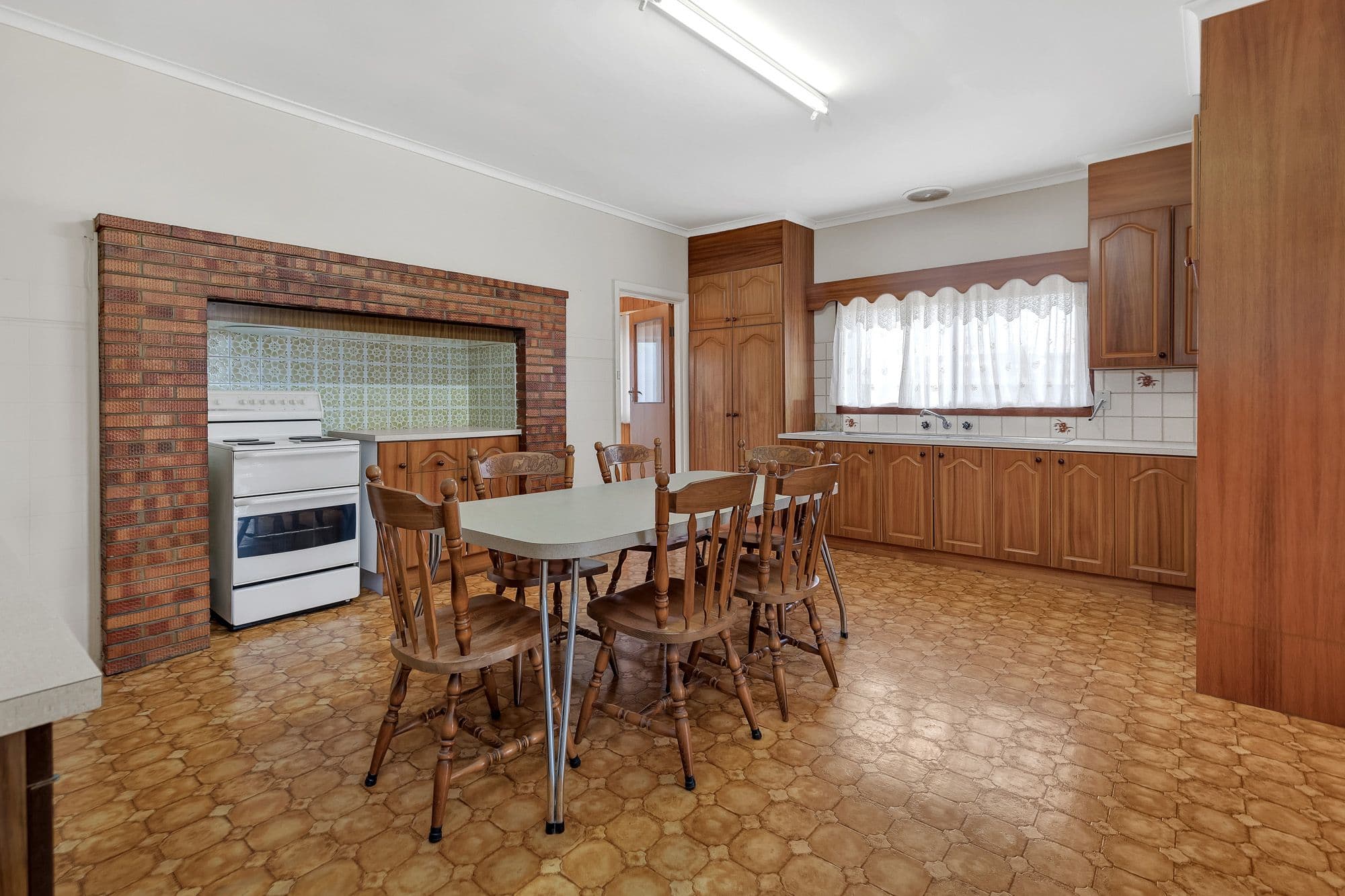 39 Wyndham Street, Werribee VIC 3030, Werribee - Thumbnail 5