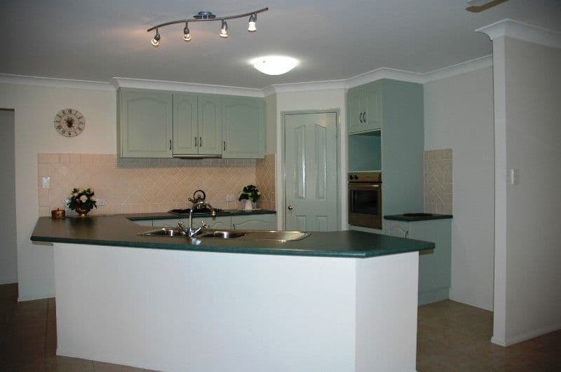19 Cairns Crescent, DECEPTION BAY QLD 4508, Deception Bay - Thumbnail 2