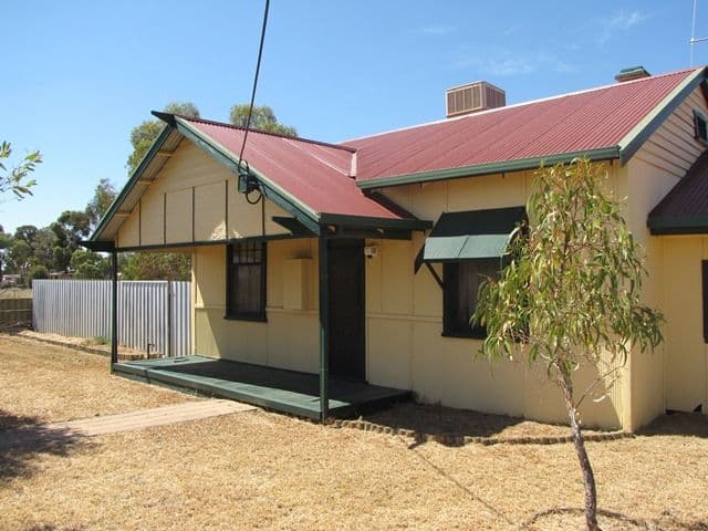 4 Harrington Street, MOOROOK SA 5332, Moorook - Image 1