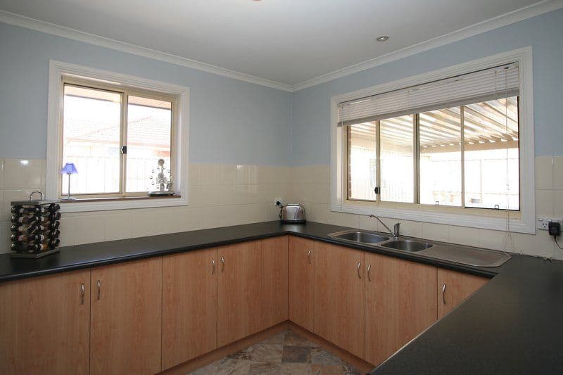 24 Parkway Circuit, PARAFIELD GARDENS SA 5107, Parafield Gardens - Thumbnail 5