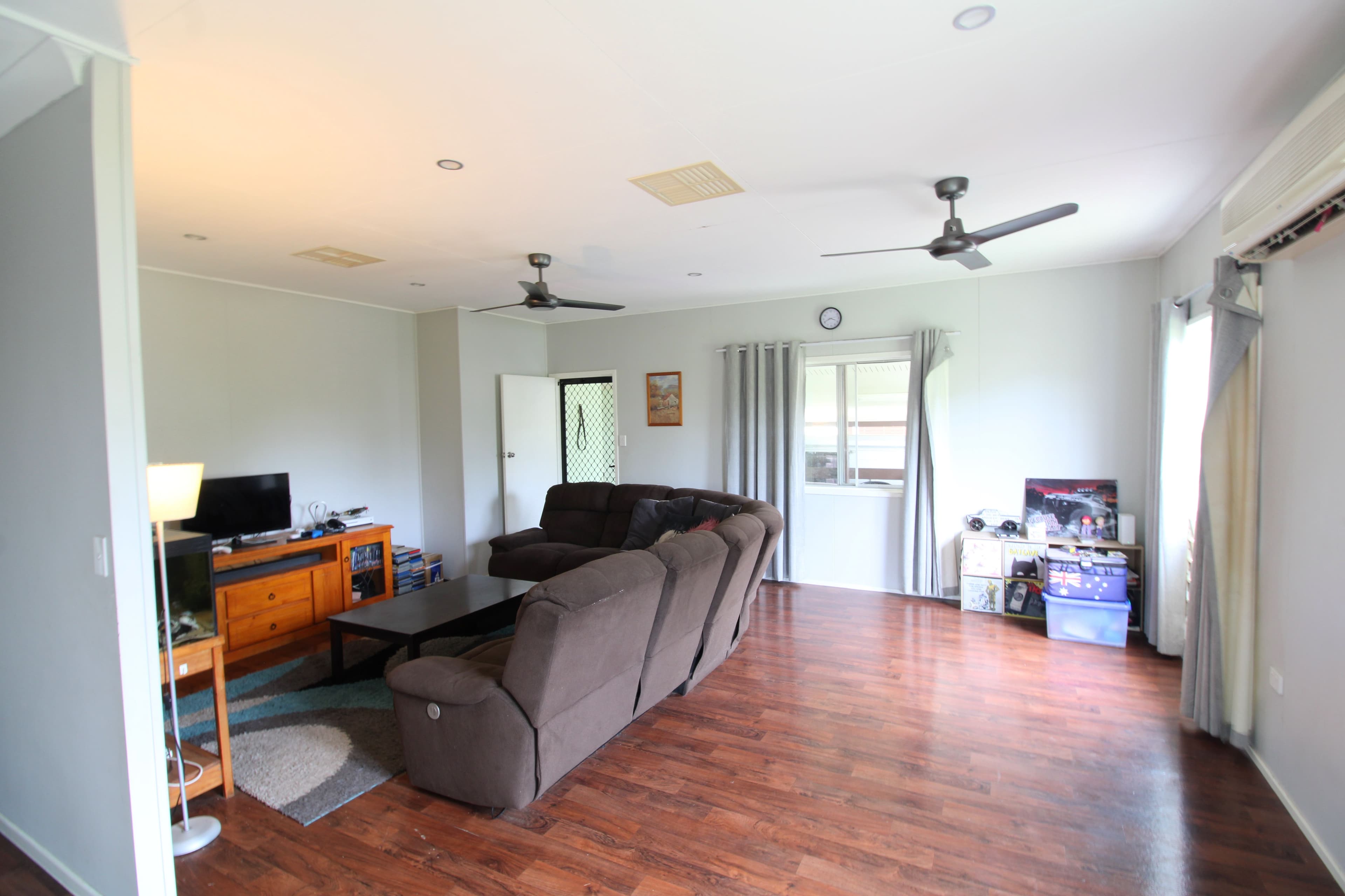 4 Leichhardt Street, Emerald QLD 4720, Emerald - Thumbnail 5