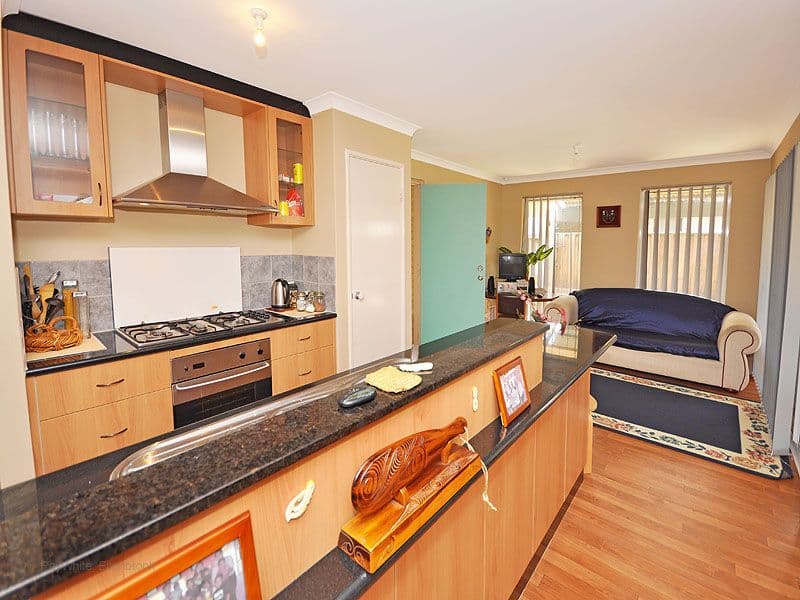 15 Carwell Avenue, ELLENBROOK WA 6069, Ellenbrook - Thumbnail 2