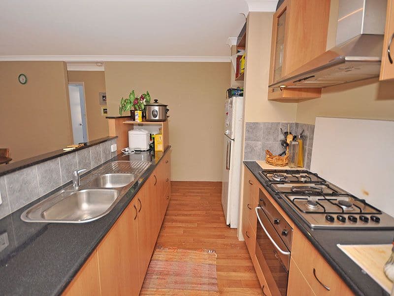 15 Carwell Avenue, ELLENBROOK WA 6069, Ellenbrook - Thumbnail 3