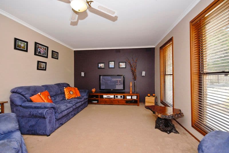 19 Roseman Road, CHIRNSIDE PARK VIC 3116, Chirnside Park - Thumbnail 5