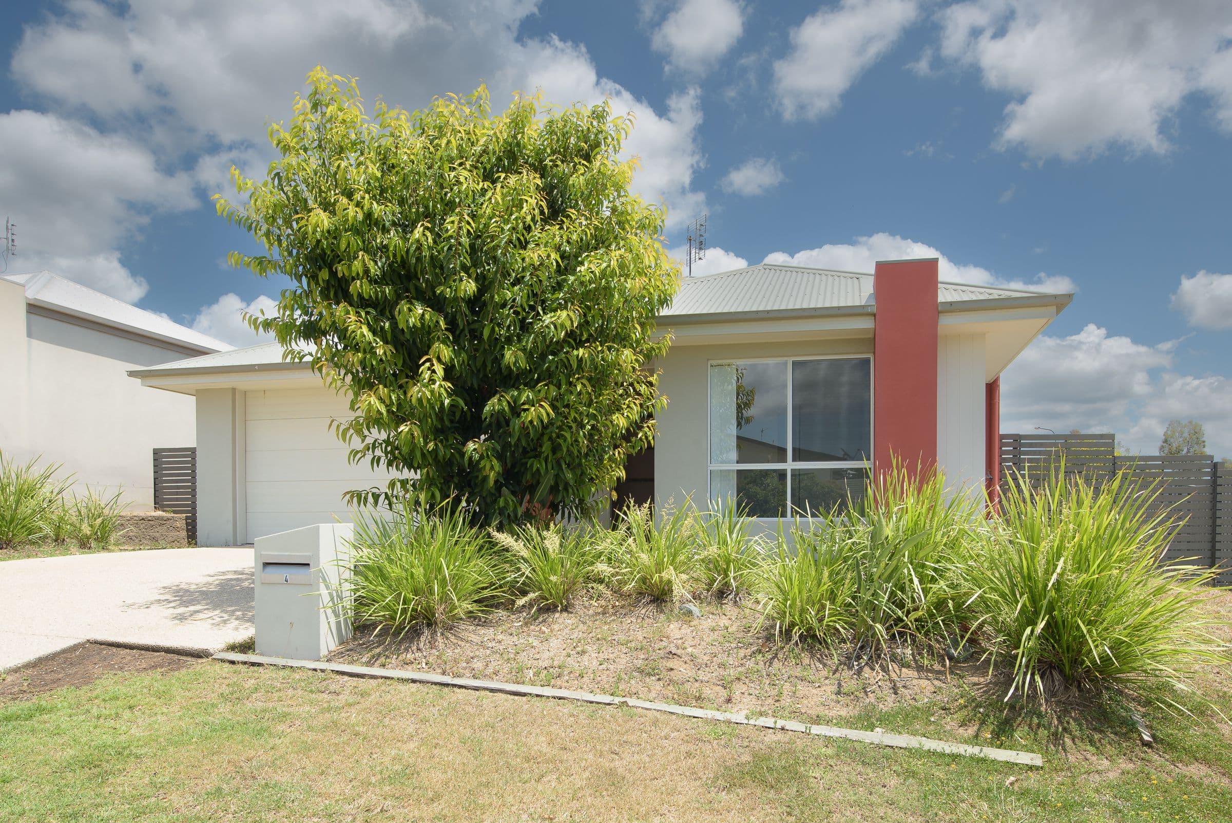 4 Koolivoo Parade, Boyne Island QLD 4680, Boyne Island - Thumbnail 2