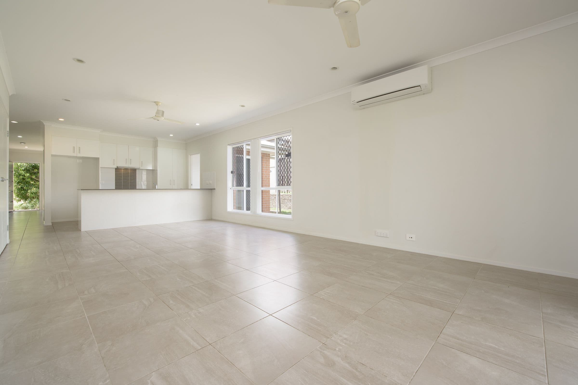 4 Koolivoo Parade, Boyne Island QLD 4680, Boyne Island - Thumbnail 3