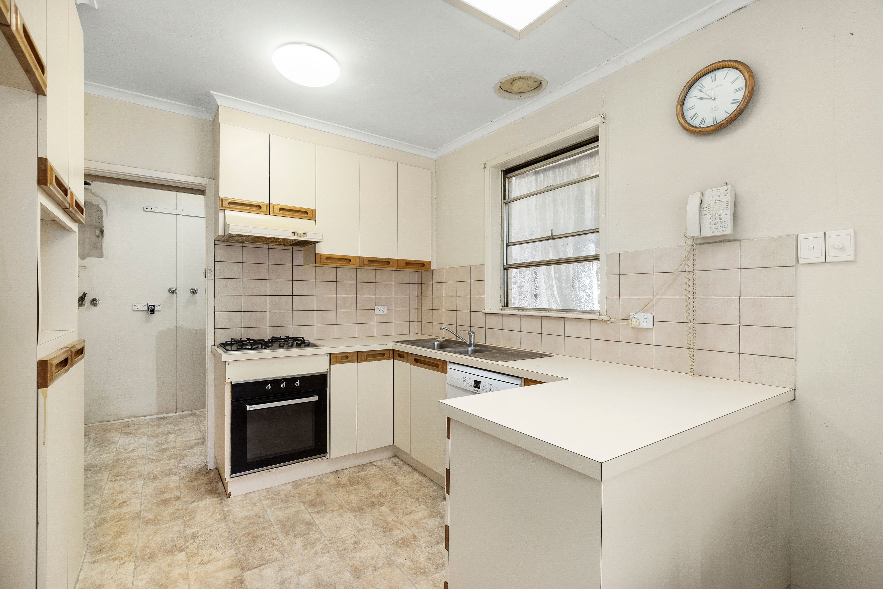 21 Smeaton Avenue, Dallas VIC 3047, Dallas - Thumbnail 4