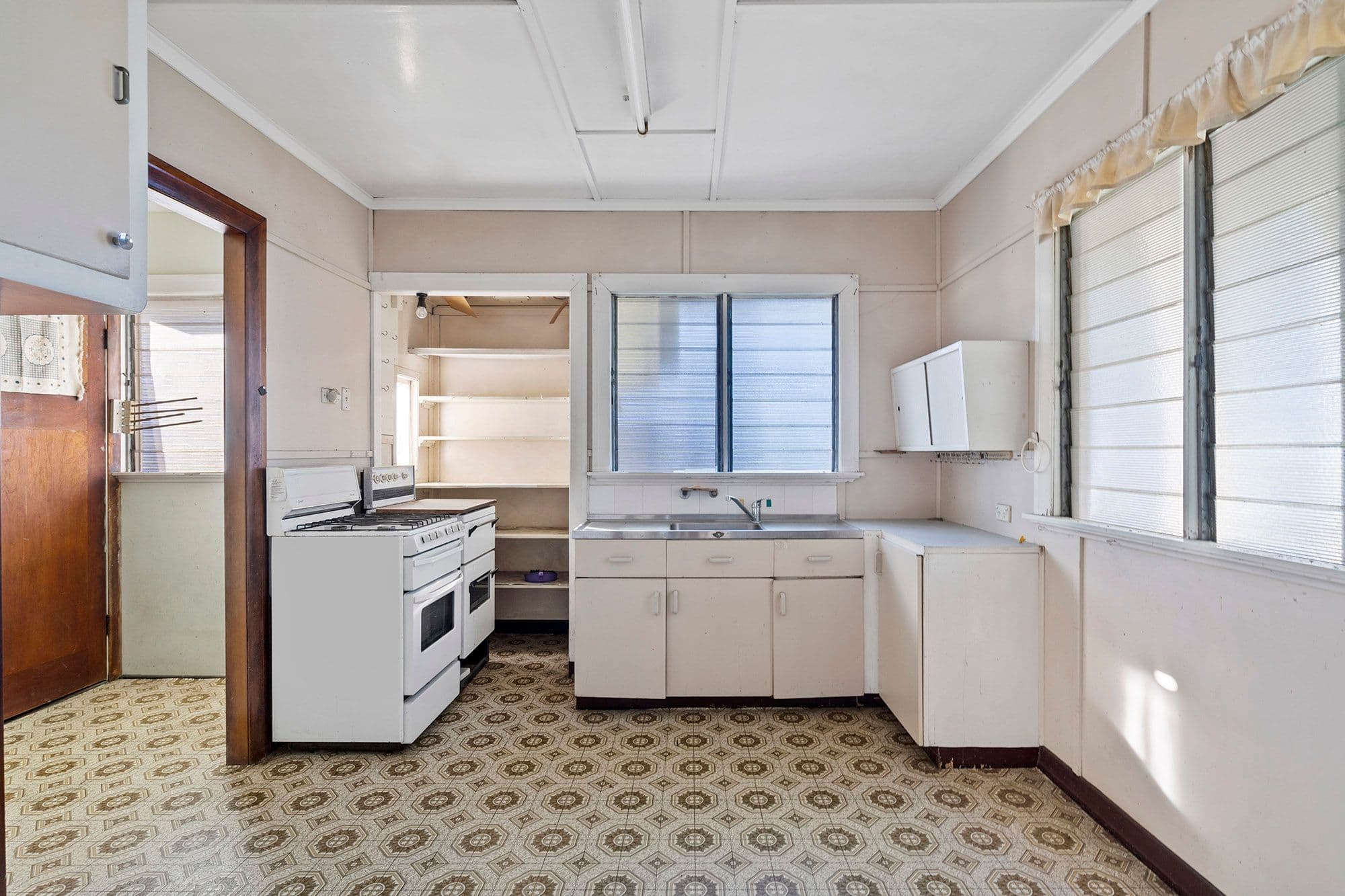 48 Blackheath Road, Oxley QLD 4075, Oxley - Thumbnail 4