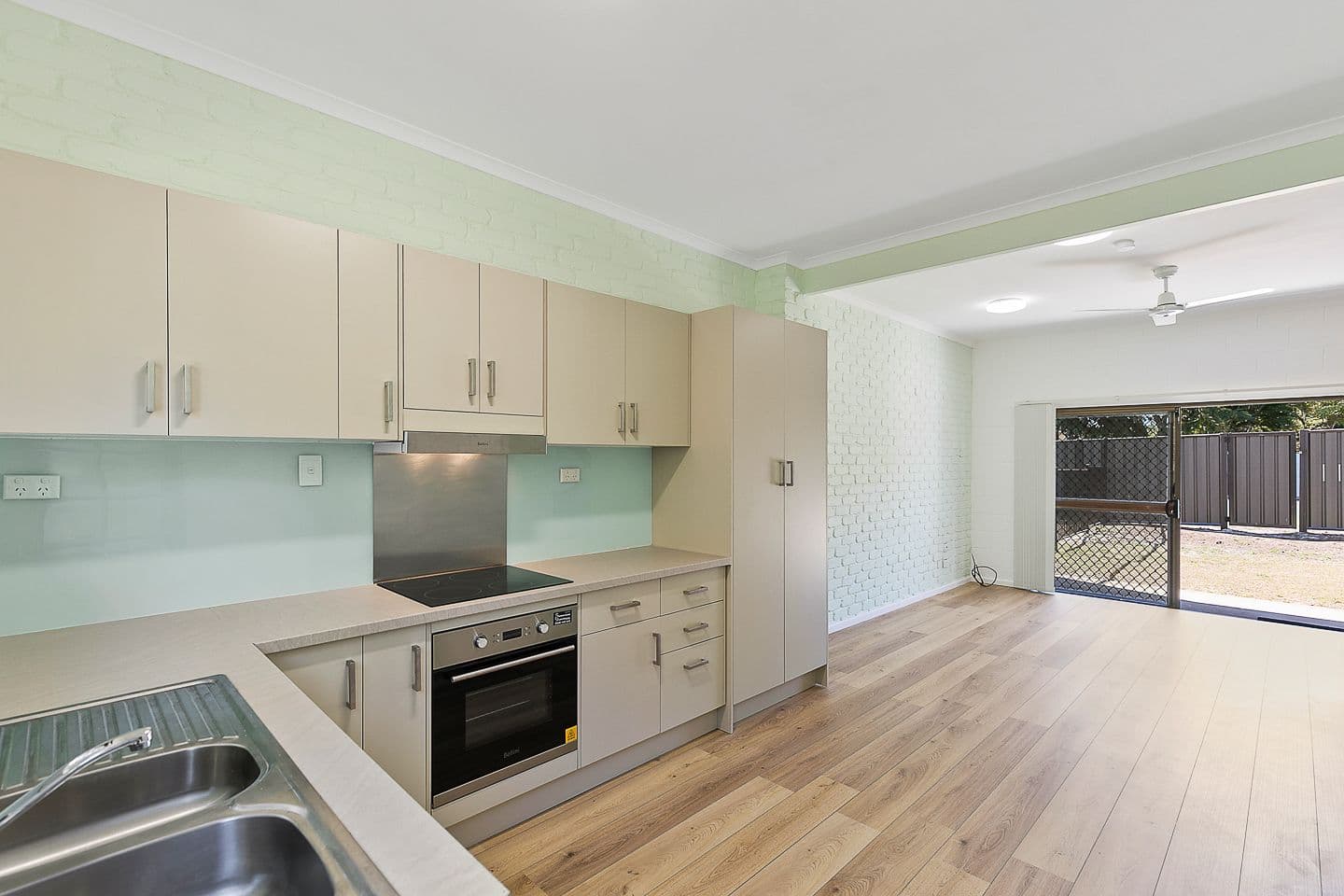 25 Hervey Street, Scarness QLD 4655, Scarness - Image 1