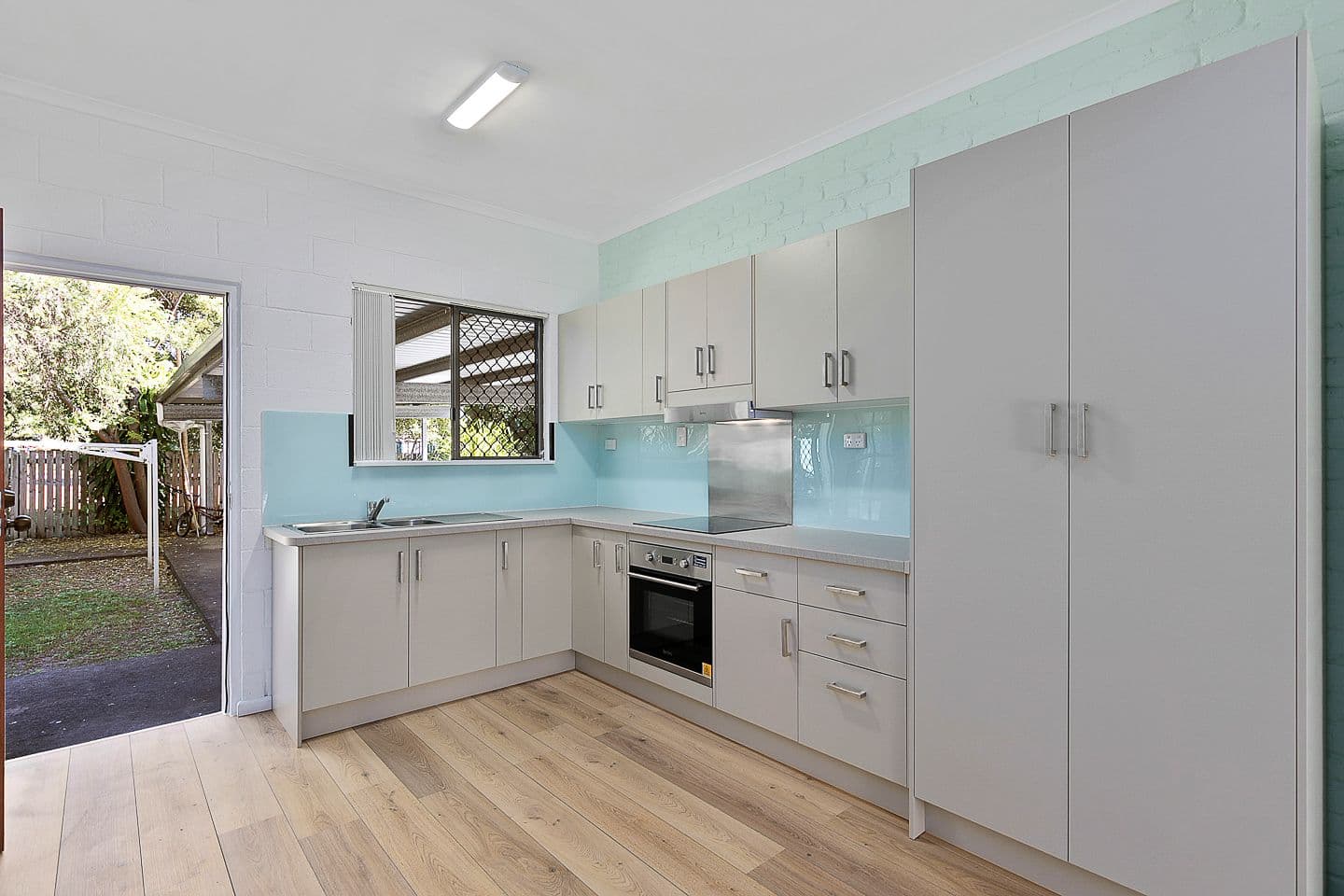 25 Hervey Street, Scarness QLD 4655, Scarness - Thumbnail 3