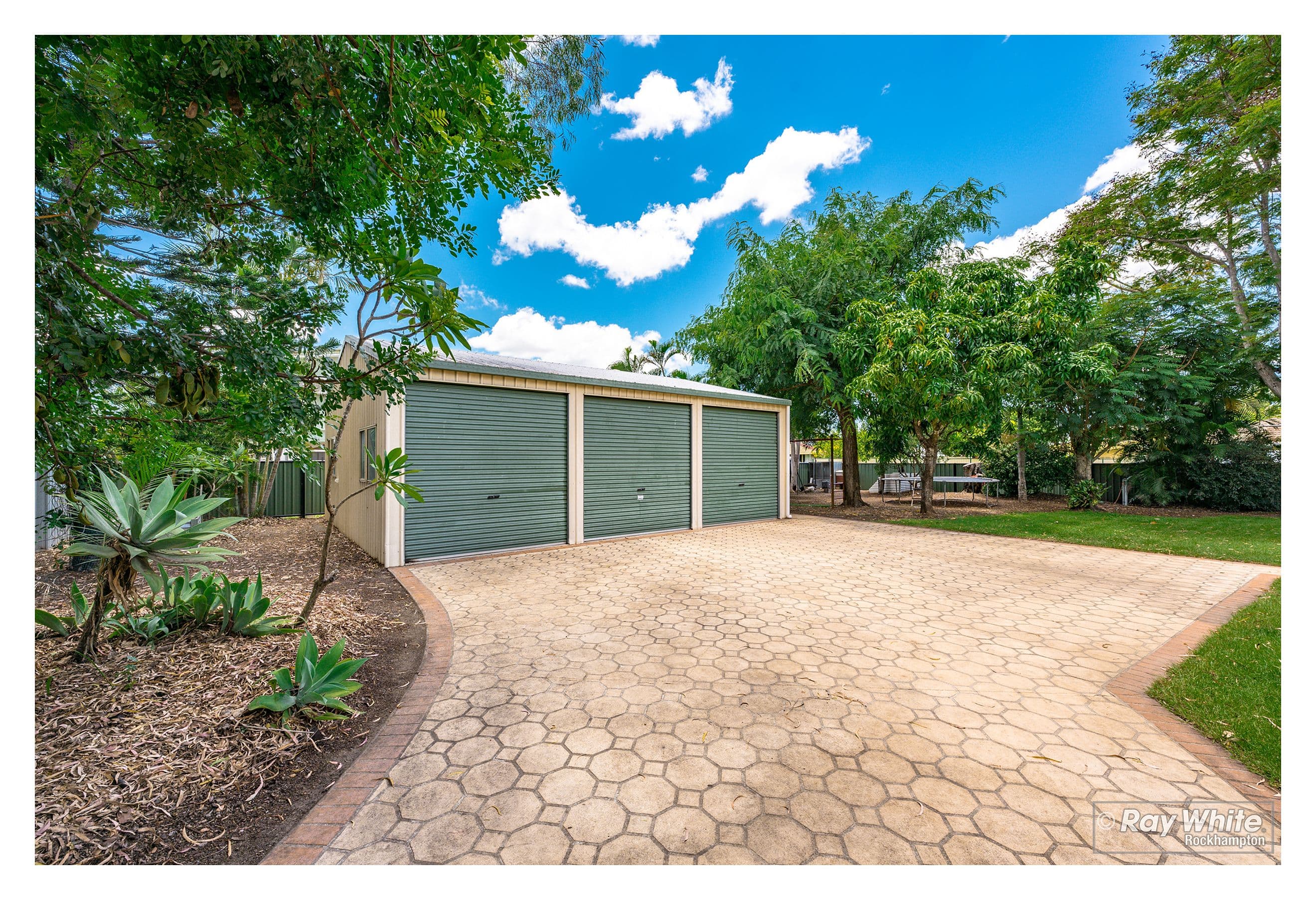 Unit 1/& 2, 219 Princes Highway, 219 Princes Highway - Thumbnail 2