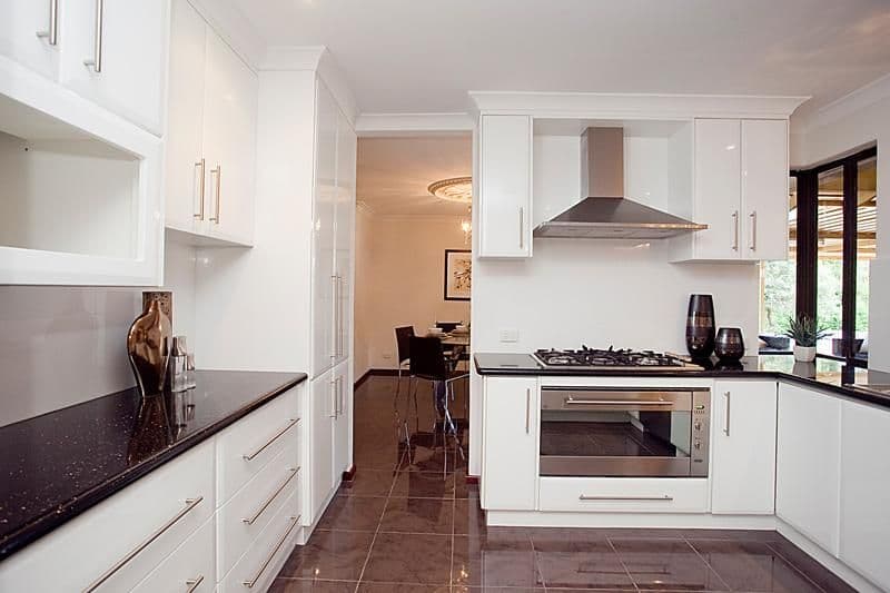 257  Pomeroy Road, LESMURDIE WA 6076, Lesmurdie - Thumbnail 3
