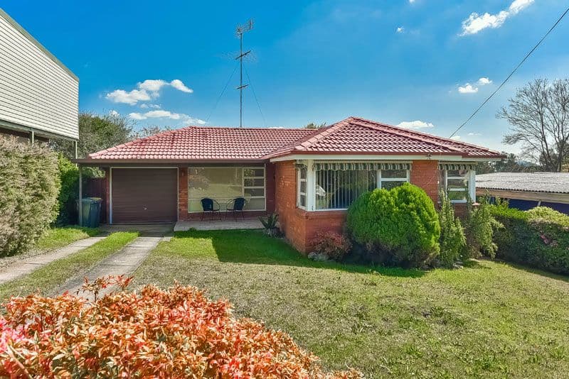 5 Guise Road, Bradbury - Image 1