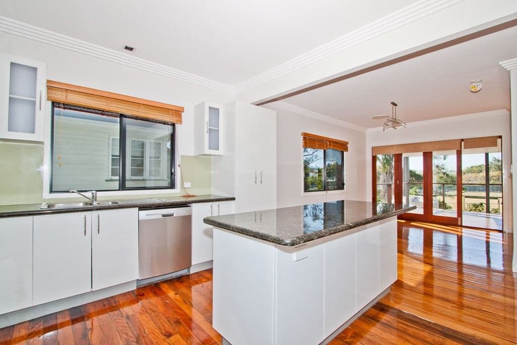 9 Snowden Street, TARRAGINDI QLD 4121, Tarragindi - Thumbnail 3