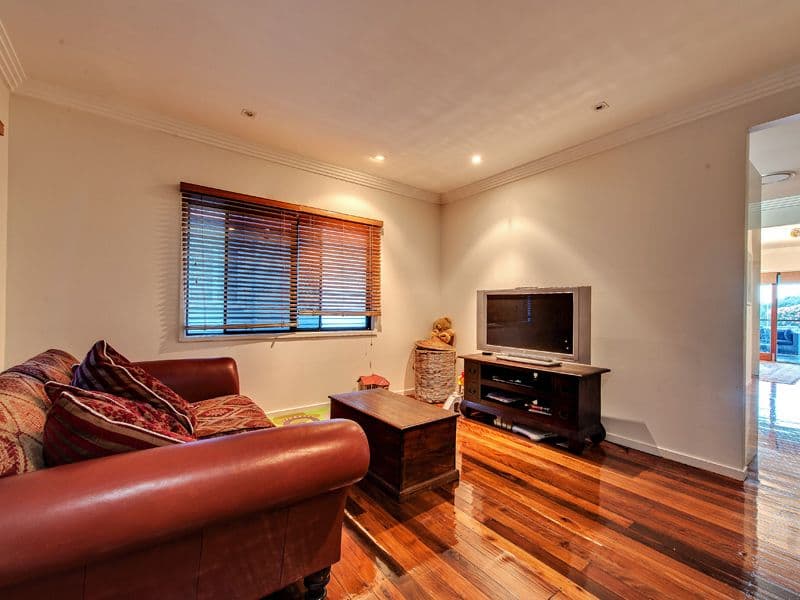 9 Snowden Street, TARRAGINDI QLD 4121, Tarragindi - Thumbnail 7