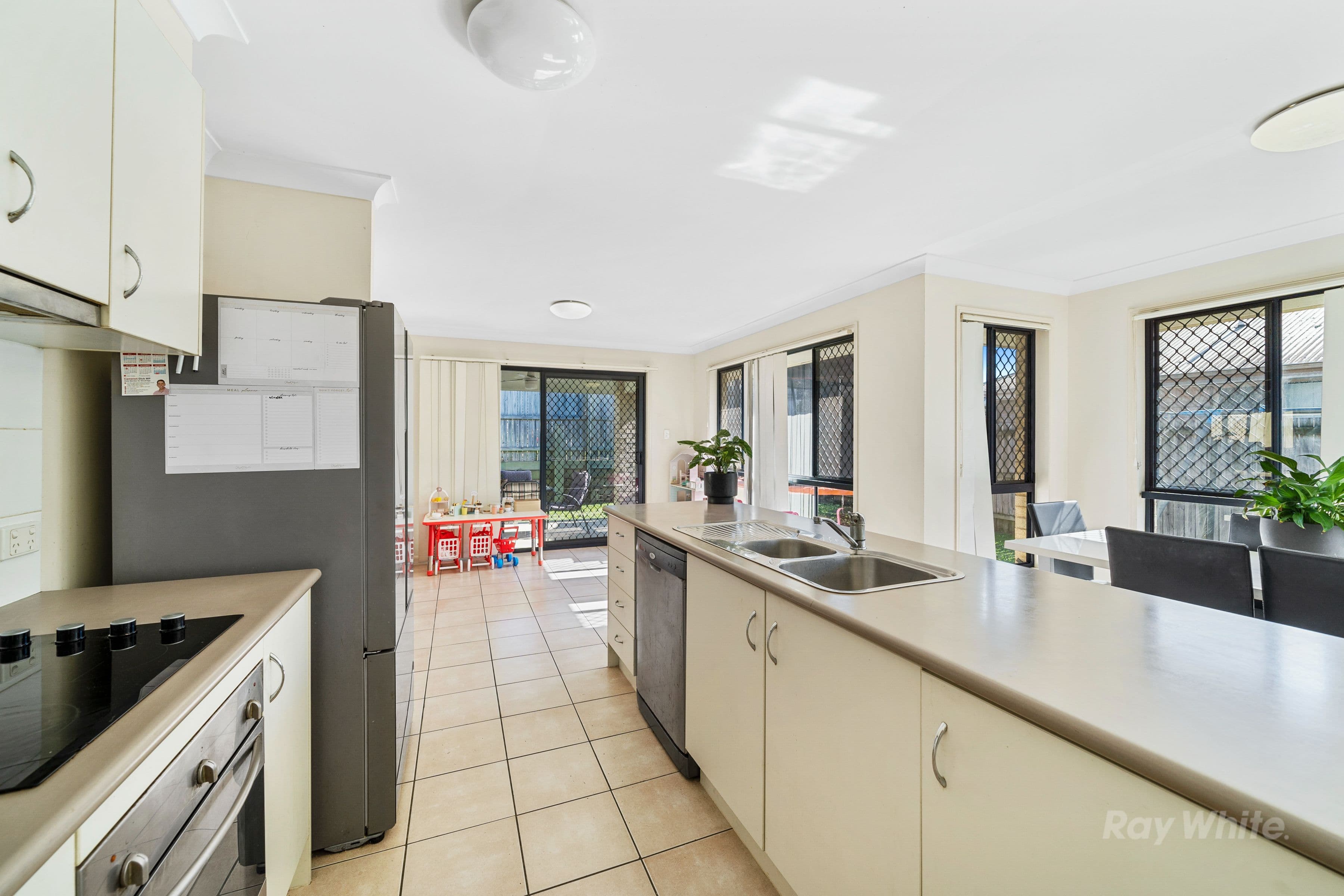 39 Lockyer Place, Crestmead QLD 4132, Crestmead - Thumbnail 7