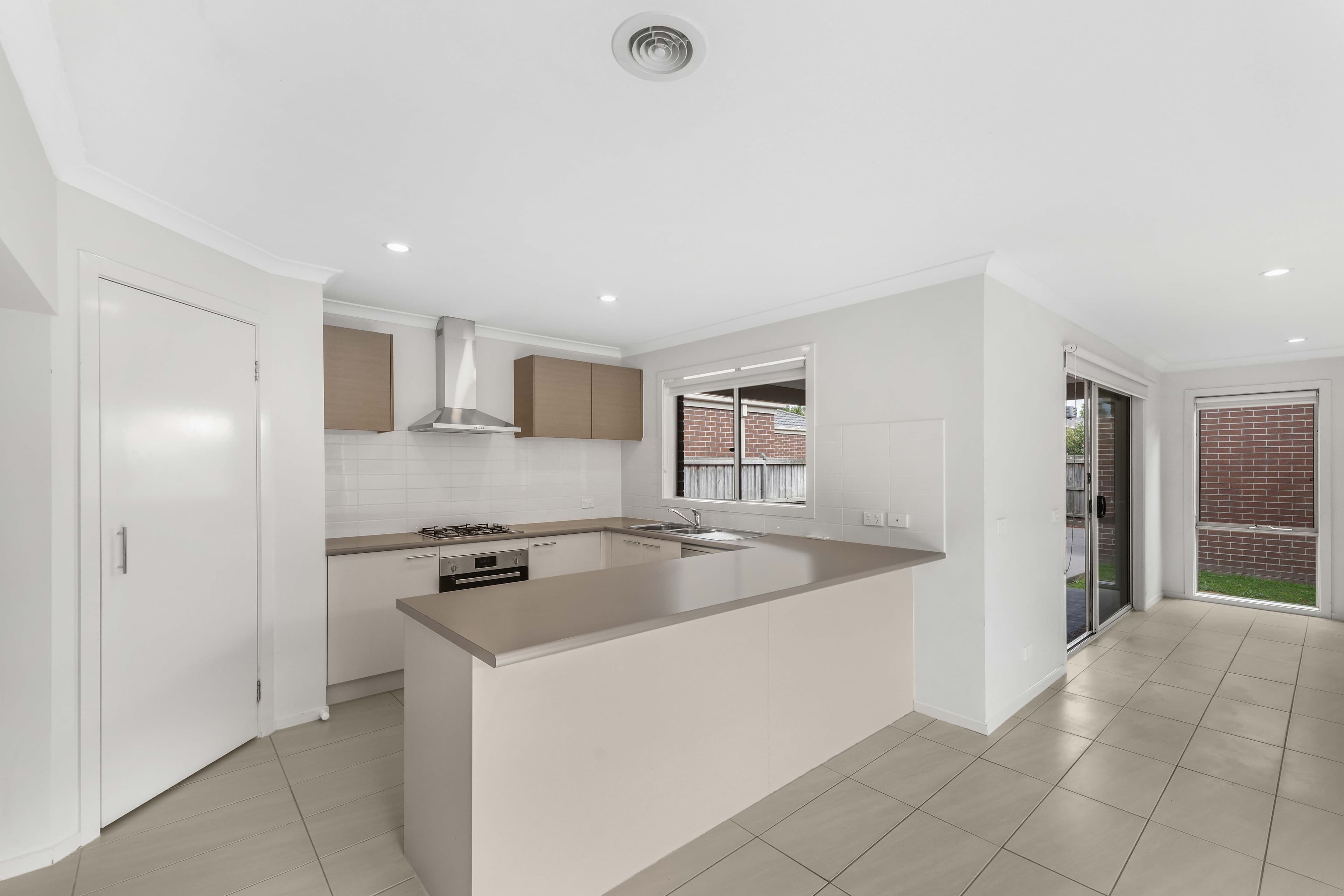 23 Brolin Terrace, Cranbourne North VIC 3977, Cranbourne North - Thumbnail 7