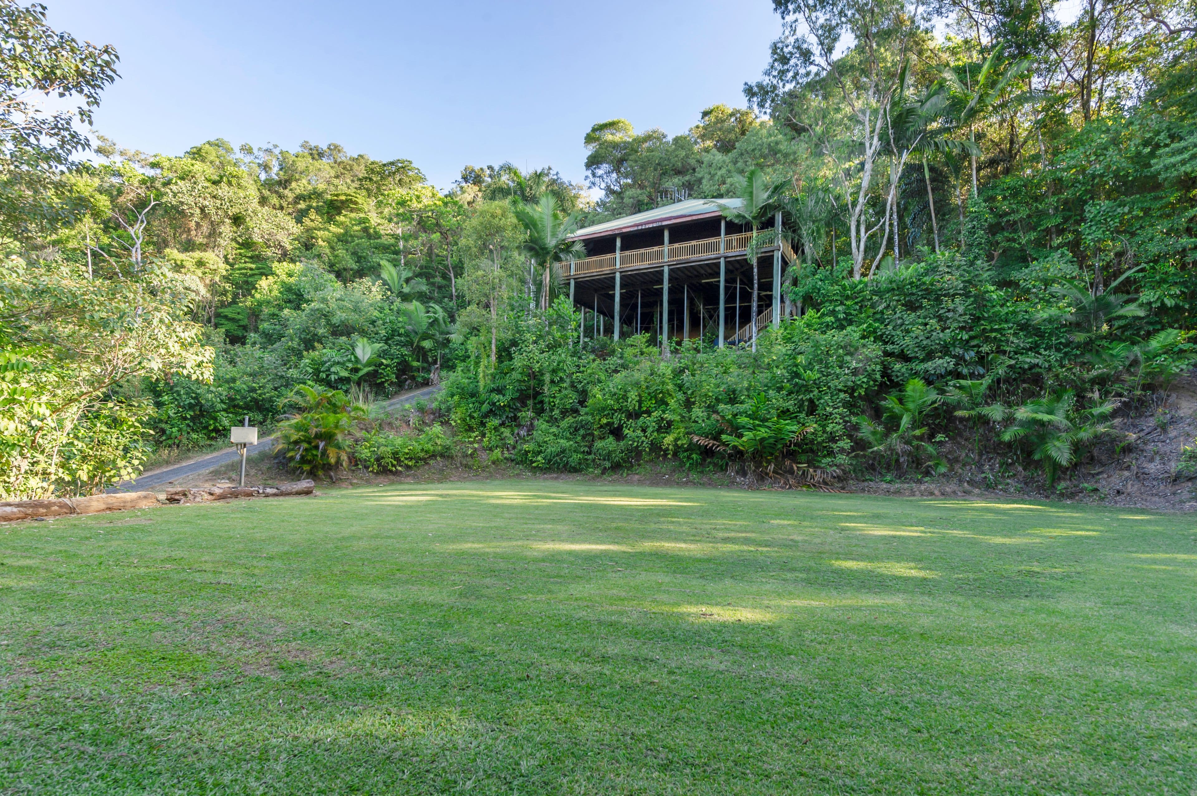 134 Somerset Drive, Miallo QLD 4873, Miallo - Thumbnail 8