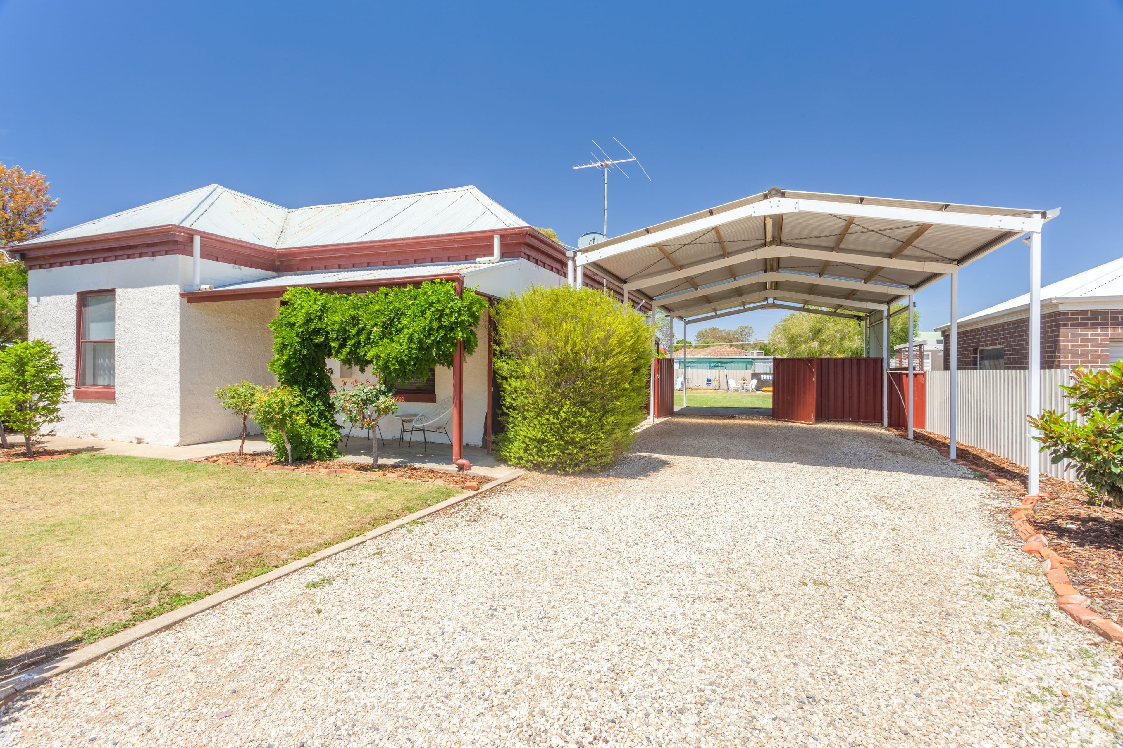 33 Douglas Street, Rutherglen VIC 3685, Rutherglen - Thumbnail 4