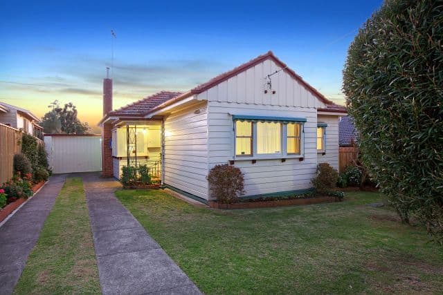 51 Acheron Avenue, Reservoir VIC 3073, Reservoir - Thumbnail 2