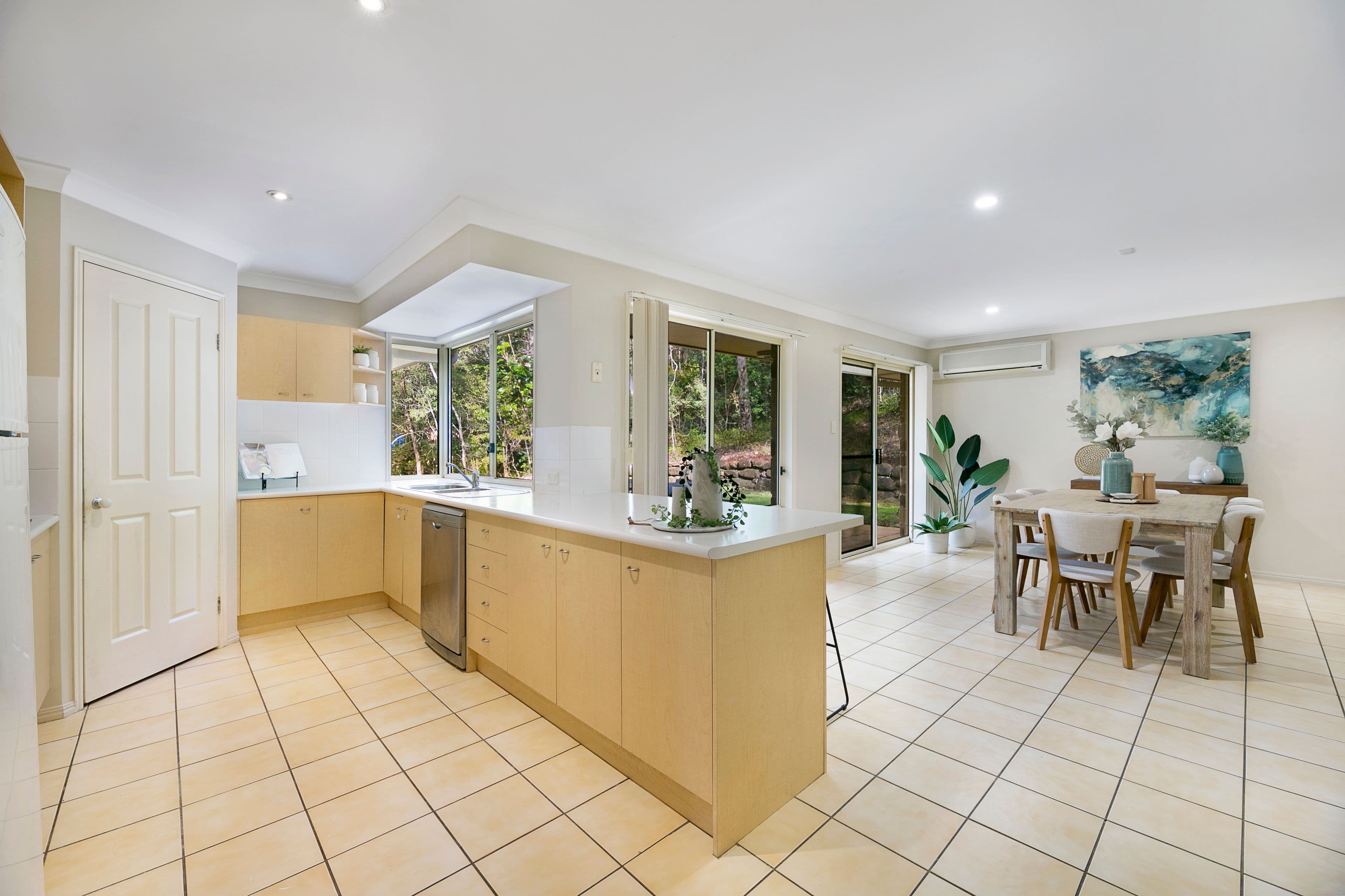 6 Stirling Court, Bonogin QLD 4213, Bonogin - Thumbnail 4