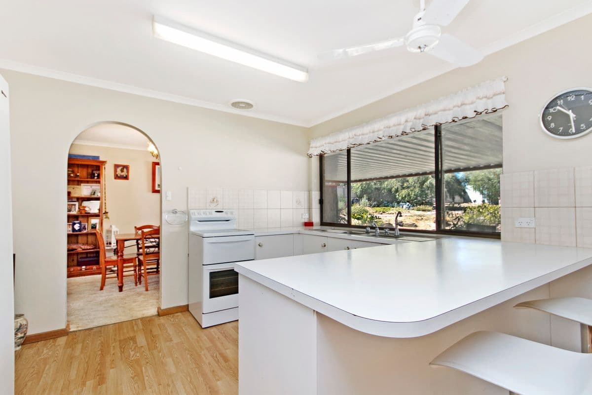 17 Havelock Street, KAPUNDA SA 5373, Kapunda - Thumbnail 2