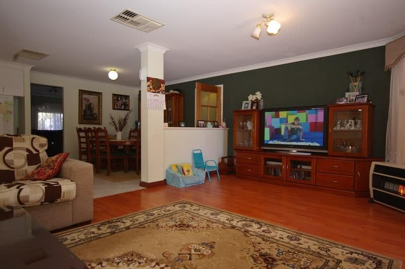 2 Yalgar Place, LOCKRIDGE WA 6054, Lockridge - Thumbnail 2