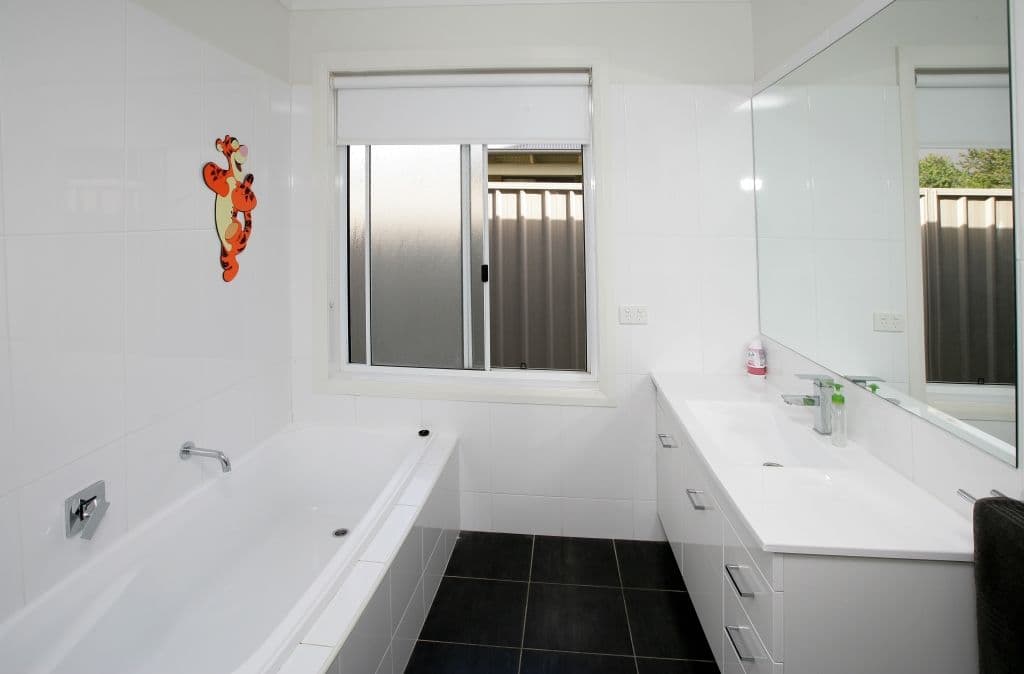 104 Mima Street, GLENFIELD PARK NSW 2650, Glenfield Park - Thumbnail 6