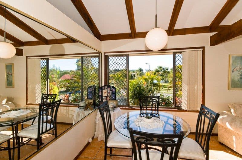 18 Murtha Drive, ELANORA QLD 4221, Elanora - Thumbnail 6