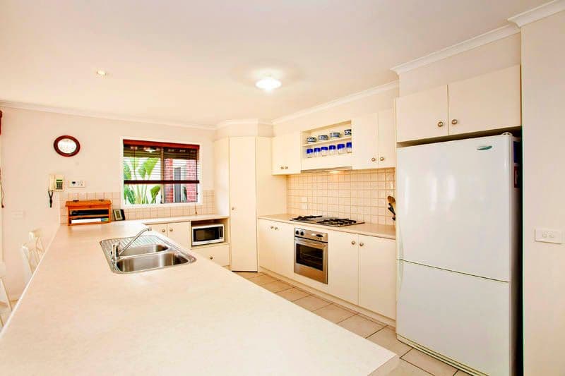 16 Brownlow Court, LARA VIC 3212, Lara - Thumbnail 3