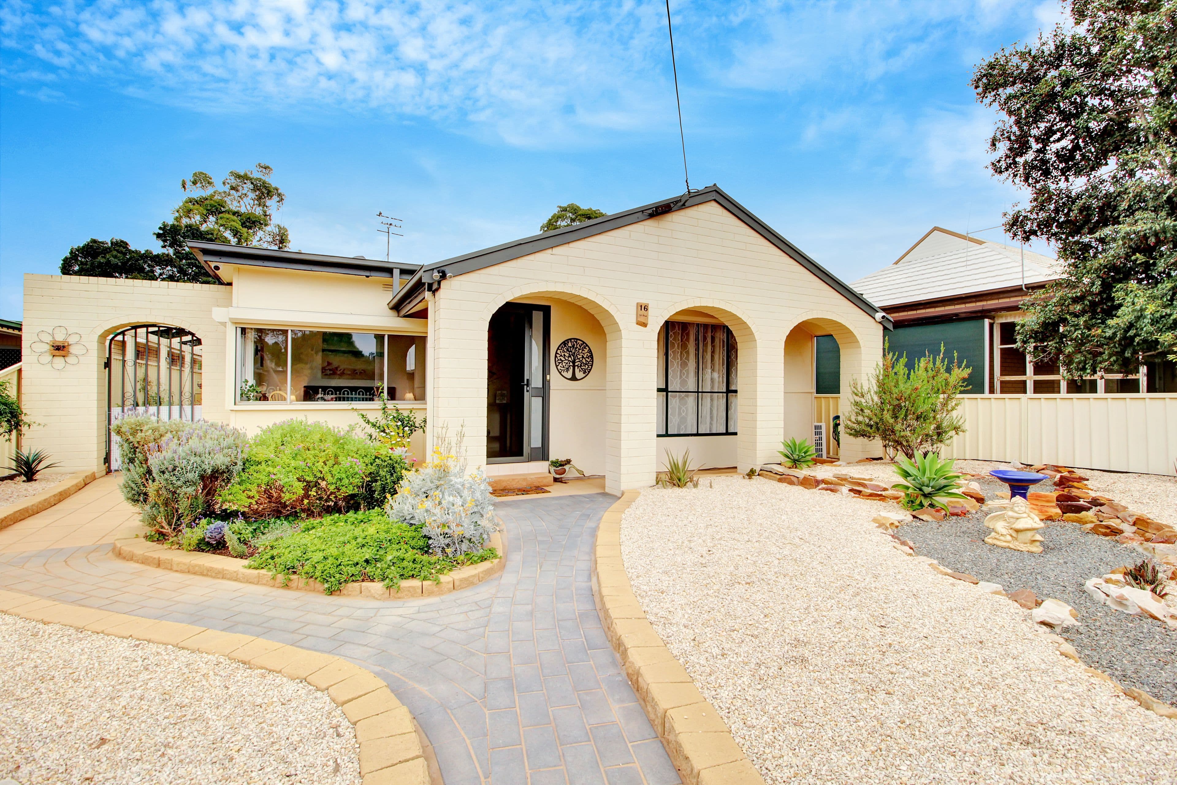 16 Twelfth Street, Renmark SA 5341, Renmark - Image 1