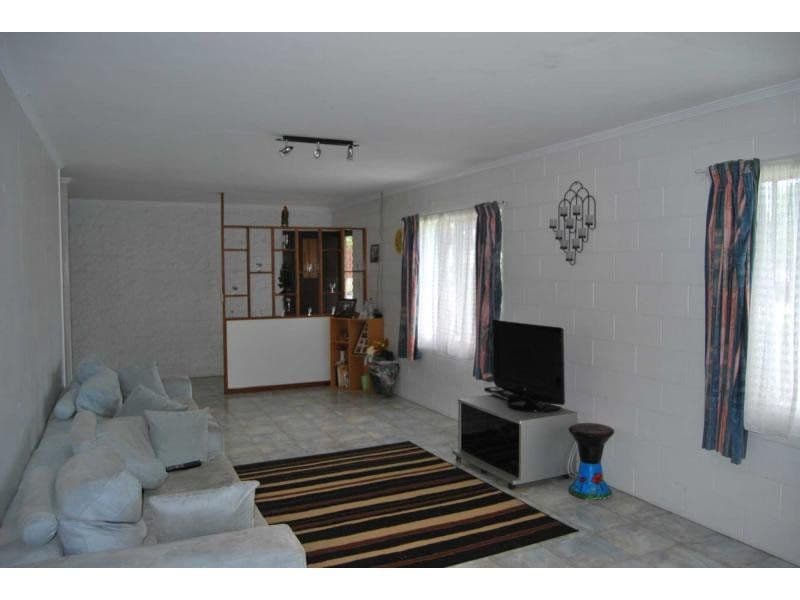 21 Cahill Crescent, RURAL VIEW QLD 4740, Rural View - Thumbnail 3