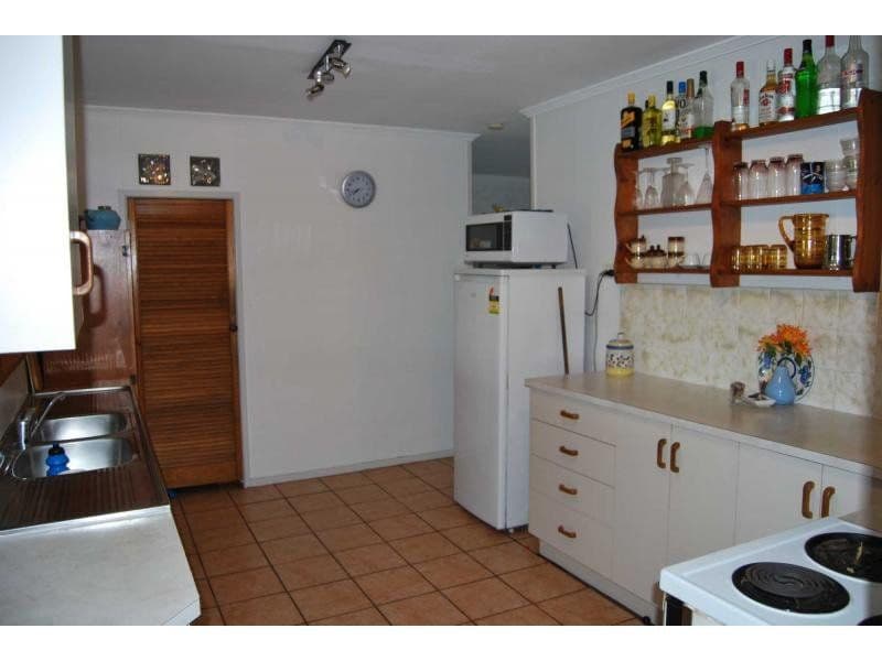 21 Cahill Crescent, RURAL VIEW QLD 4740, Rural View - Thumbnail 4