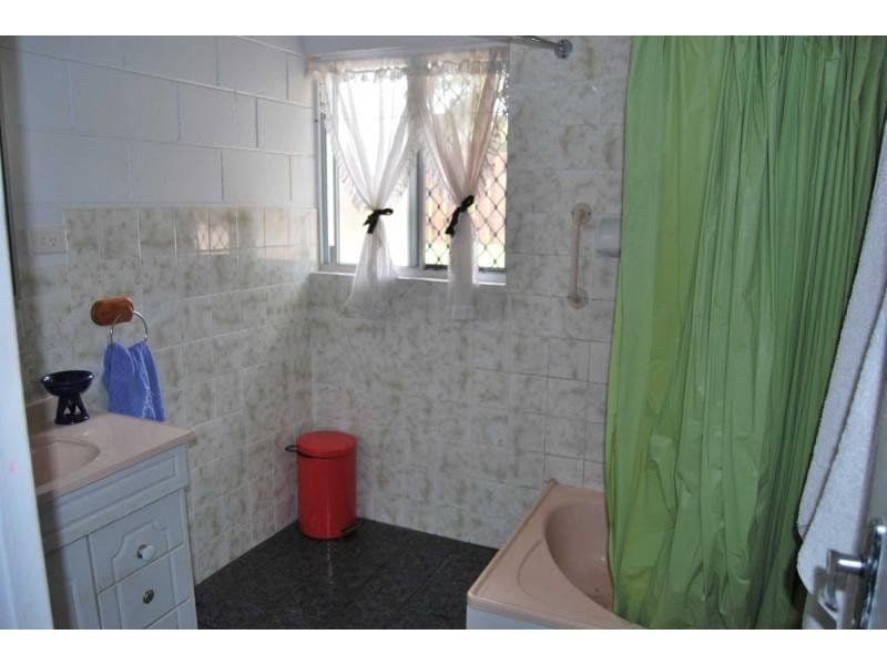 21 Cahill Crescent, RURAL VIEW QLD 4740, Rural View - Thumbnail 8