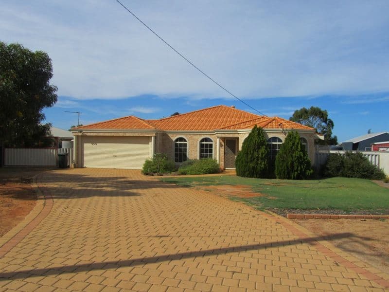 15  Darwinia Close, STRATHALBYN WA 6530, Strathalbyn - Image 1