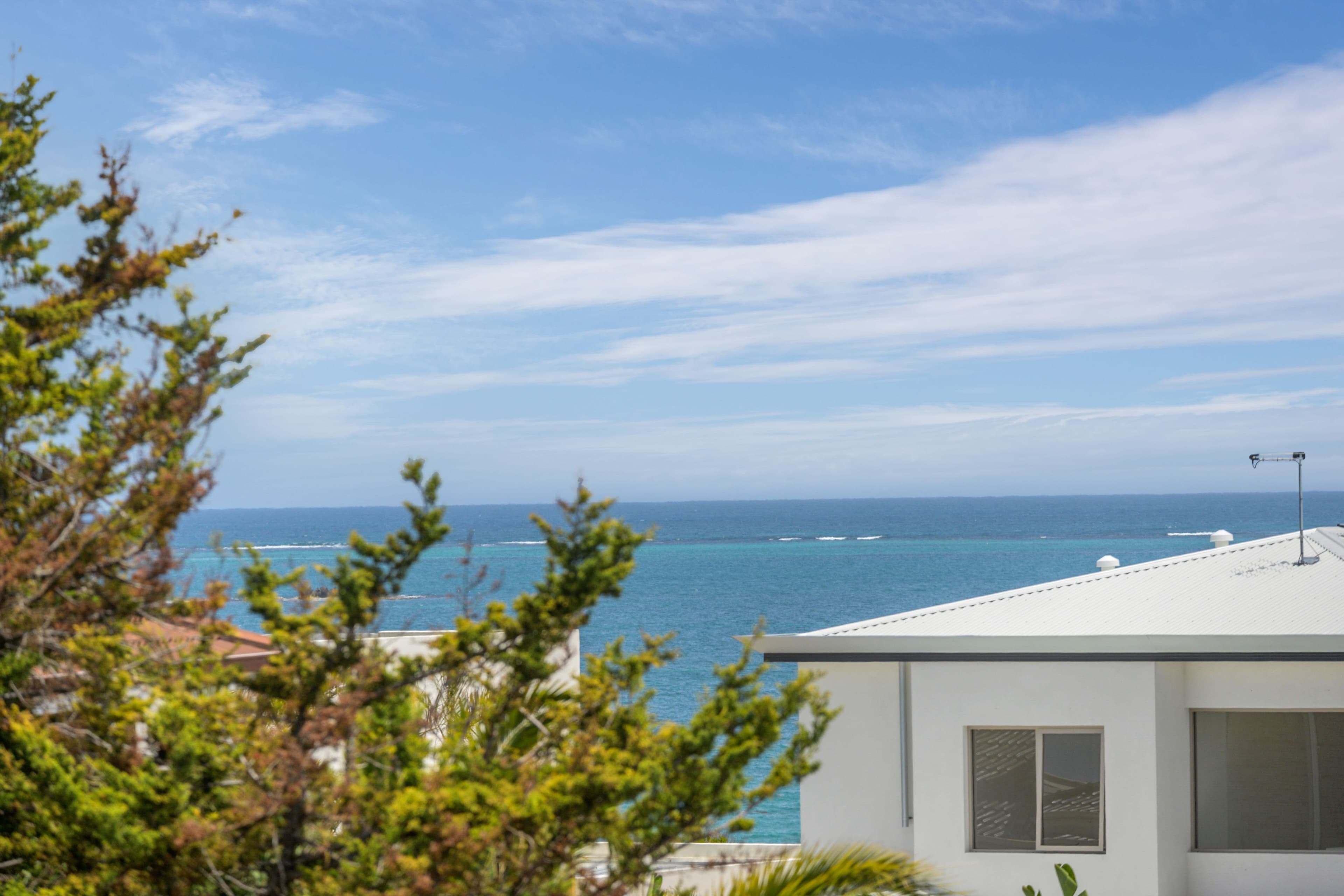 133 Castlecrag Drive, Kallaroo WA 6025, Kallaroo - Thumbnail 3