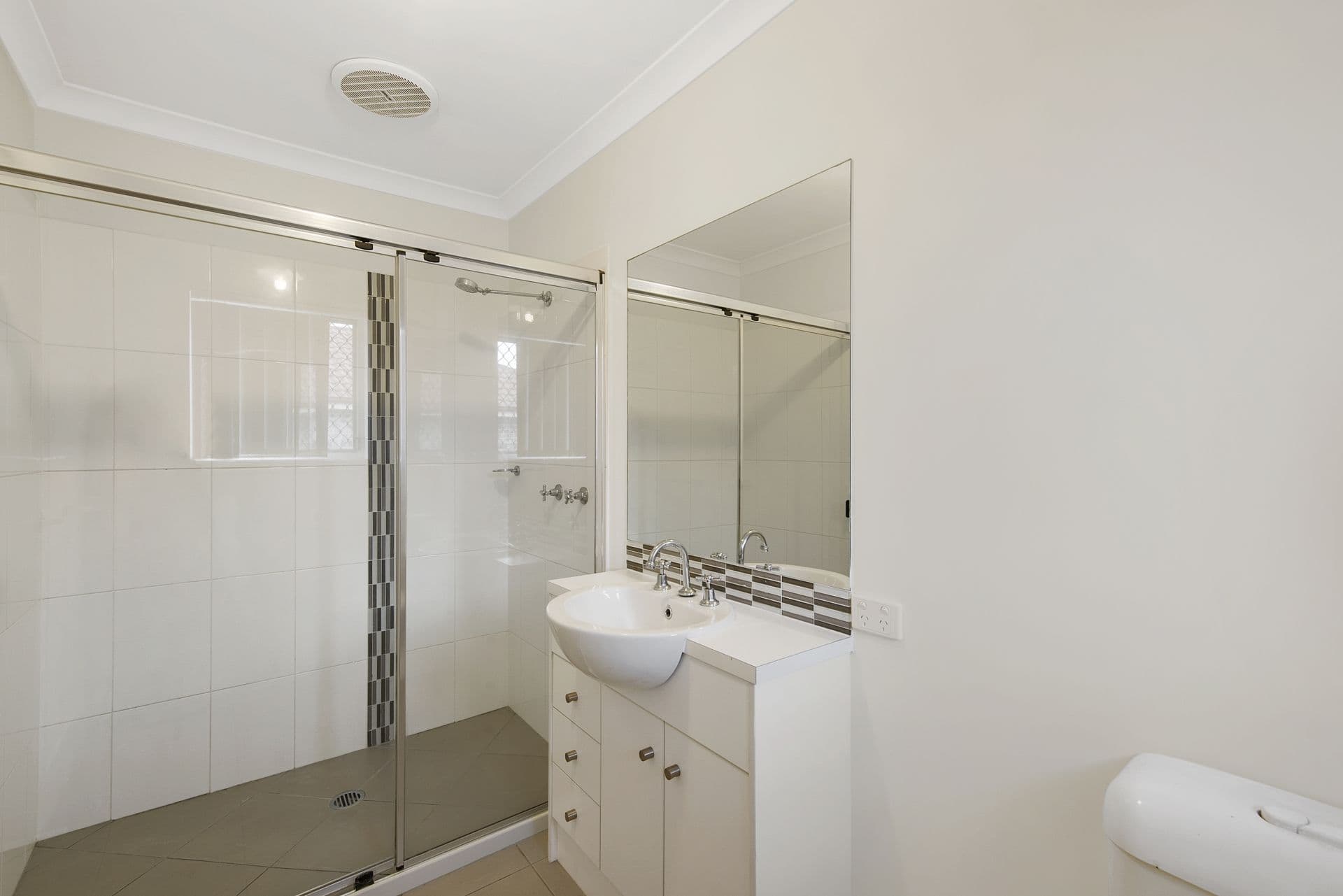 6 Tara Grove, Bellmere QLD 4510, Bellmere - Thumbnail 7
