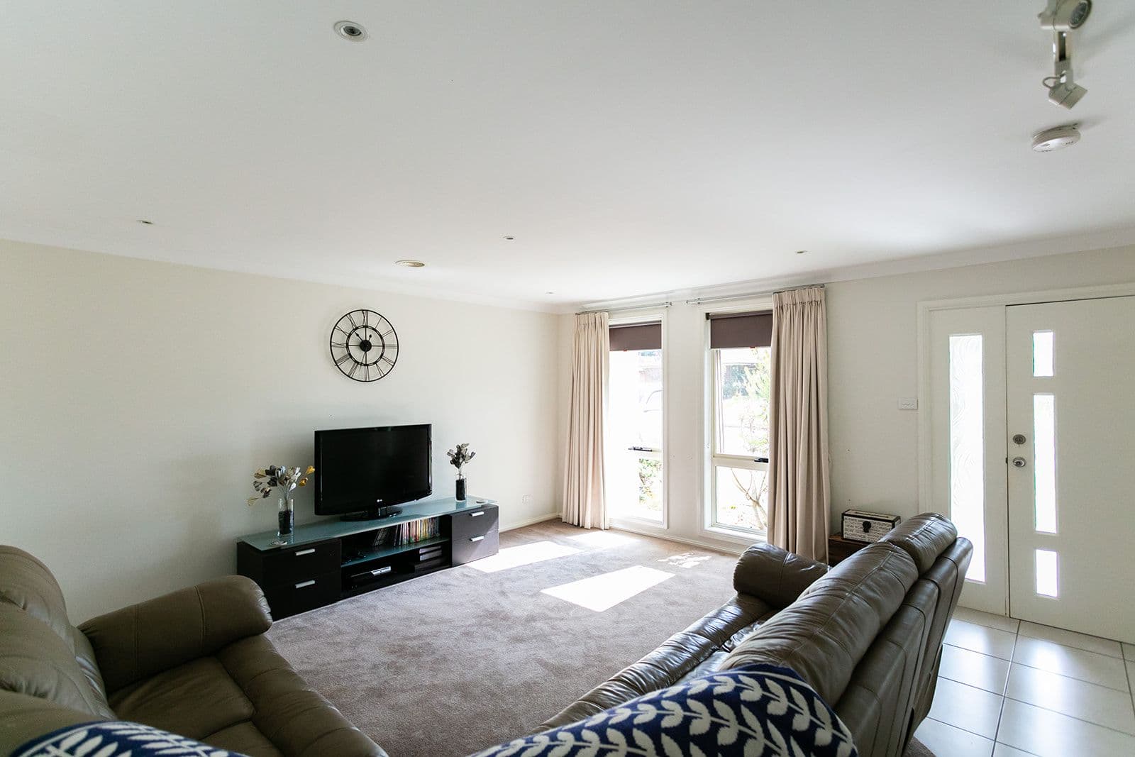 29 Brooklands Drive, Orange - Thumbnail 2