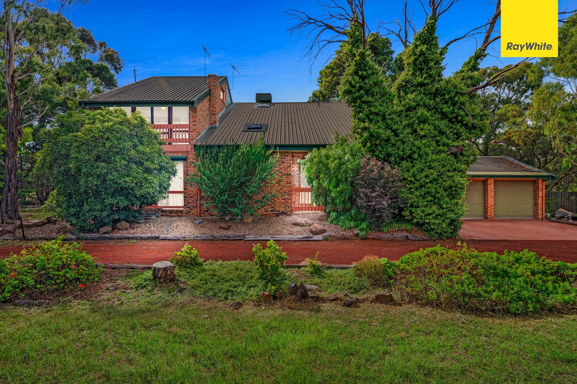 18 Kororoit Court, Kurunjang VIC 3337, Kurunjang - Thumbnail 2