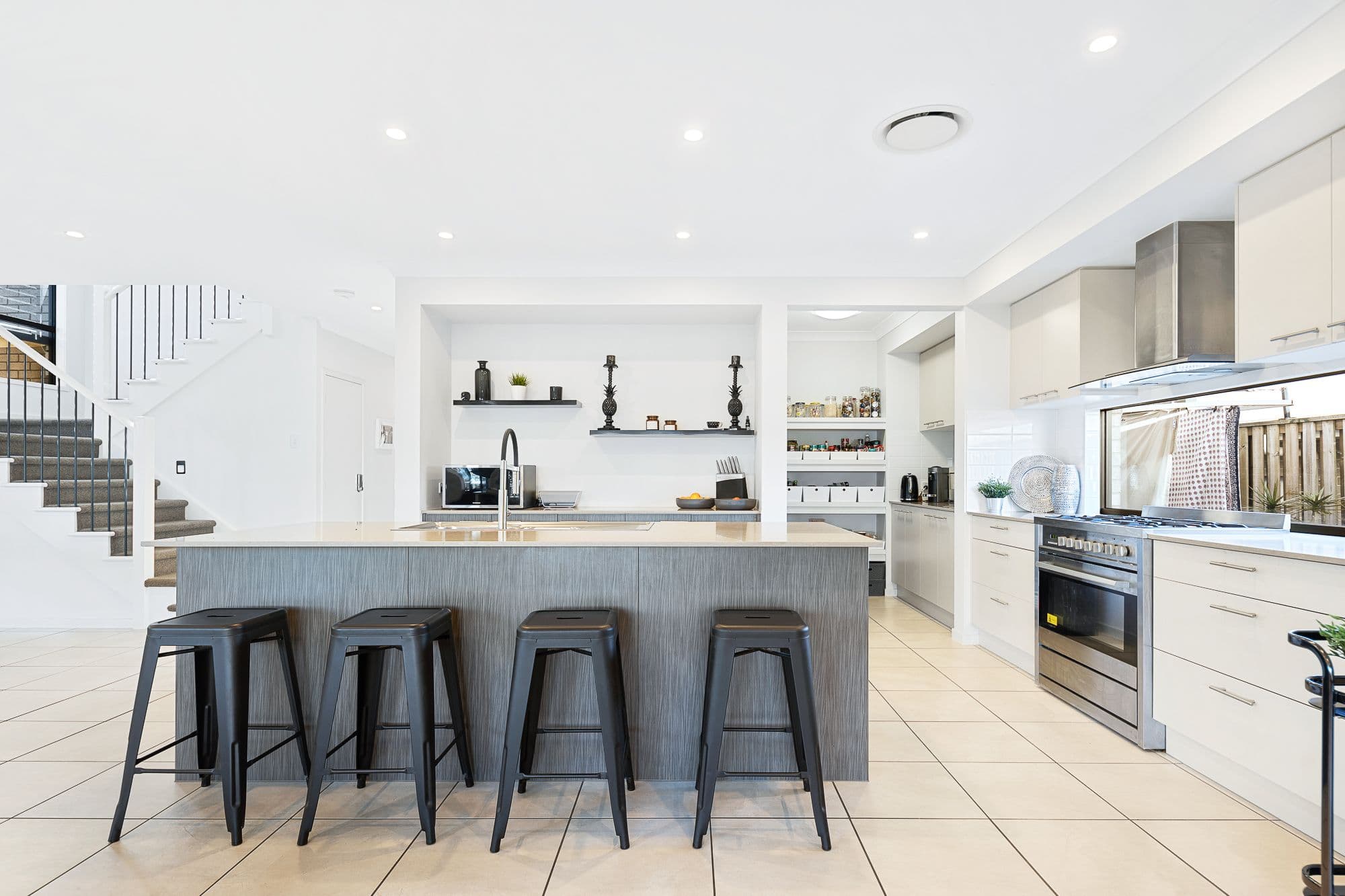 7 Rookery Crescent, Bridgeman Downs QLD 4035, Bridgeman Downs - Thumbnail 2