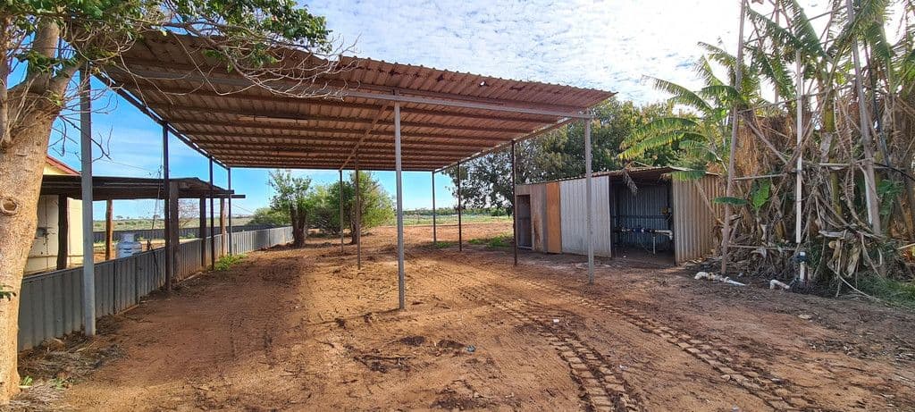 207 McGlades Road, Carnarvon WA 6701, Carnarvon - Thumbnail 2