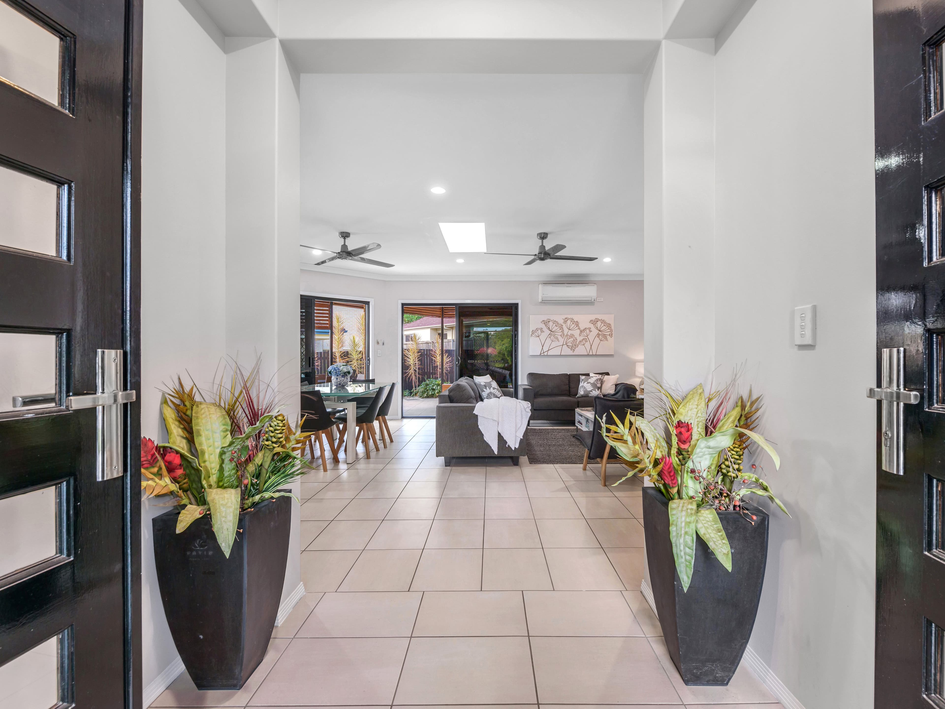 6 Kettleton Close, Bridgeman Downs QLD 4035, Bridgeman Downs - Thumbnail 2