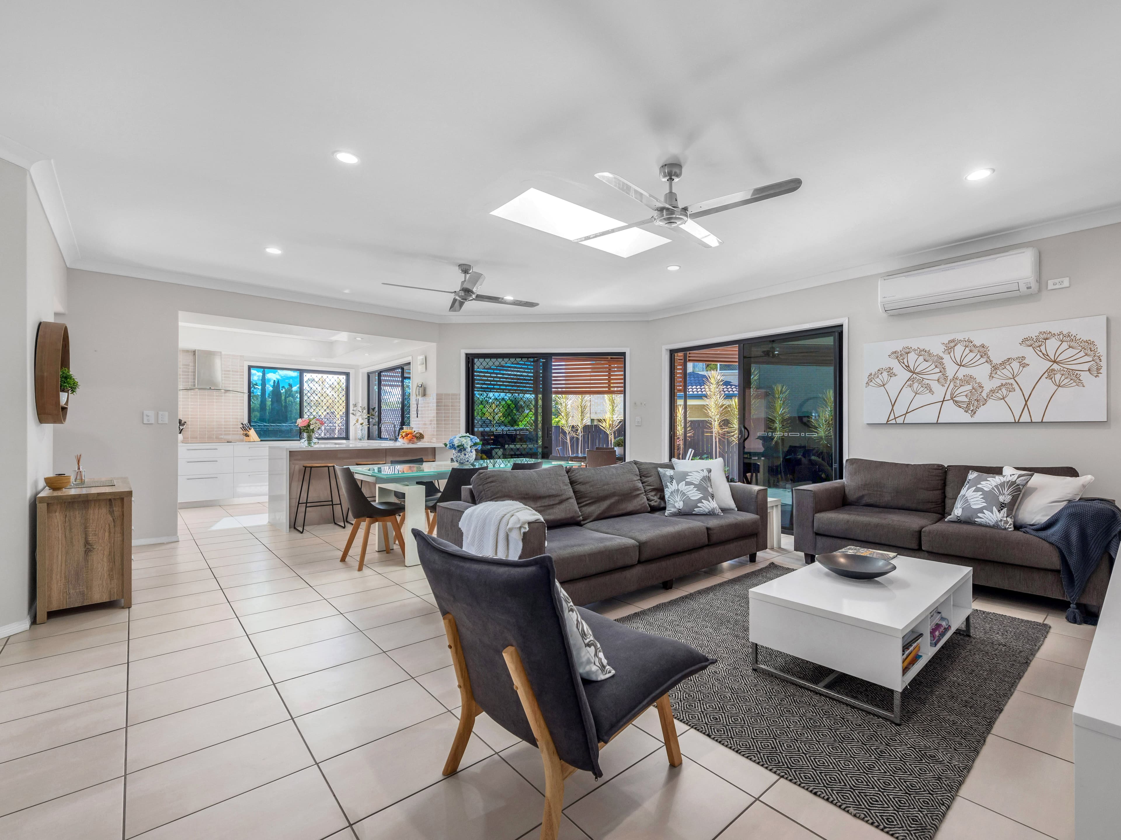 6 Kettleton Close, Bridgeman Downs QLD 4035, Bridgeman Downs - Thumbnail 3