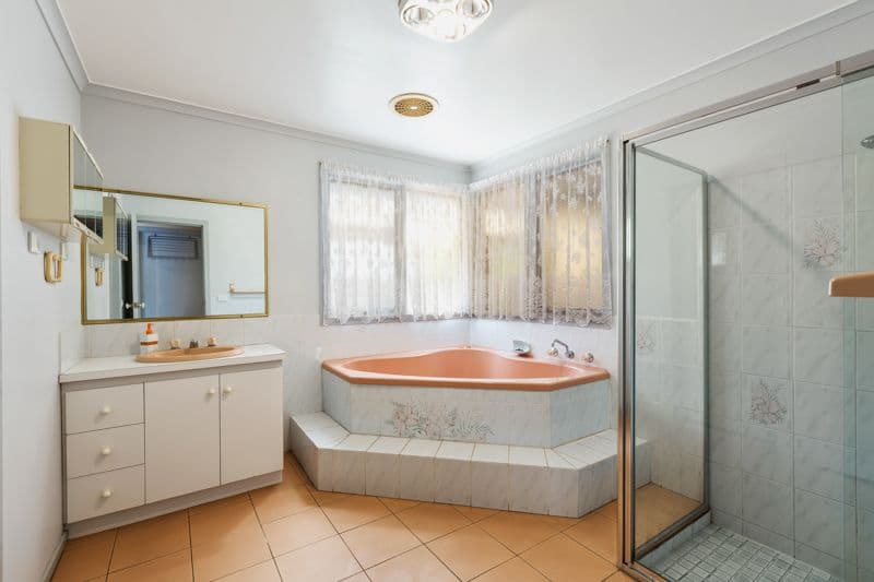 10 Roderick Drive, Kurunjang VIC 3337, Kurunjang - Thumbnail 6
