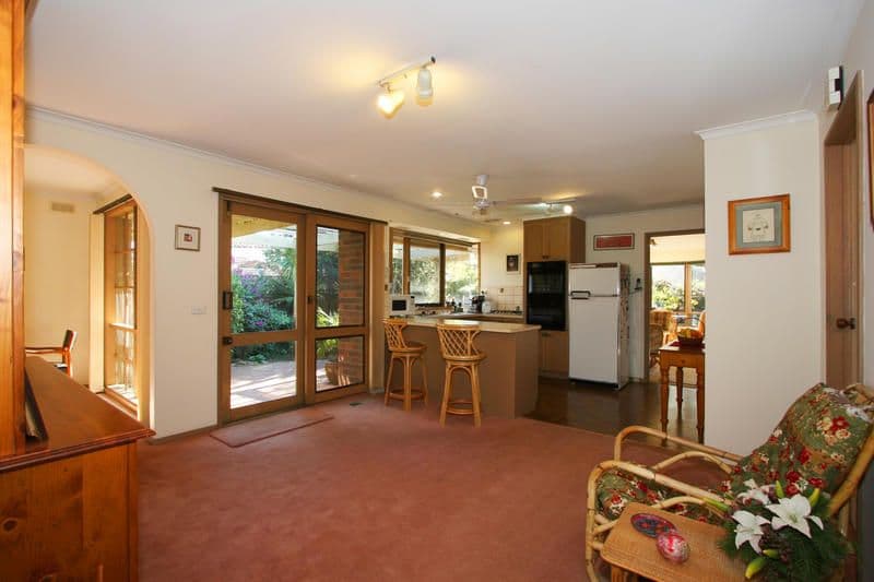 7  Biscay Court, DINGLEY VILLAGE VIC 3172, Dingley Village - Thumbnail 8