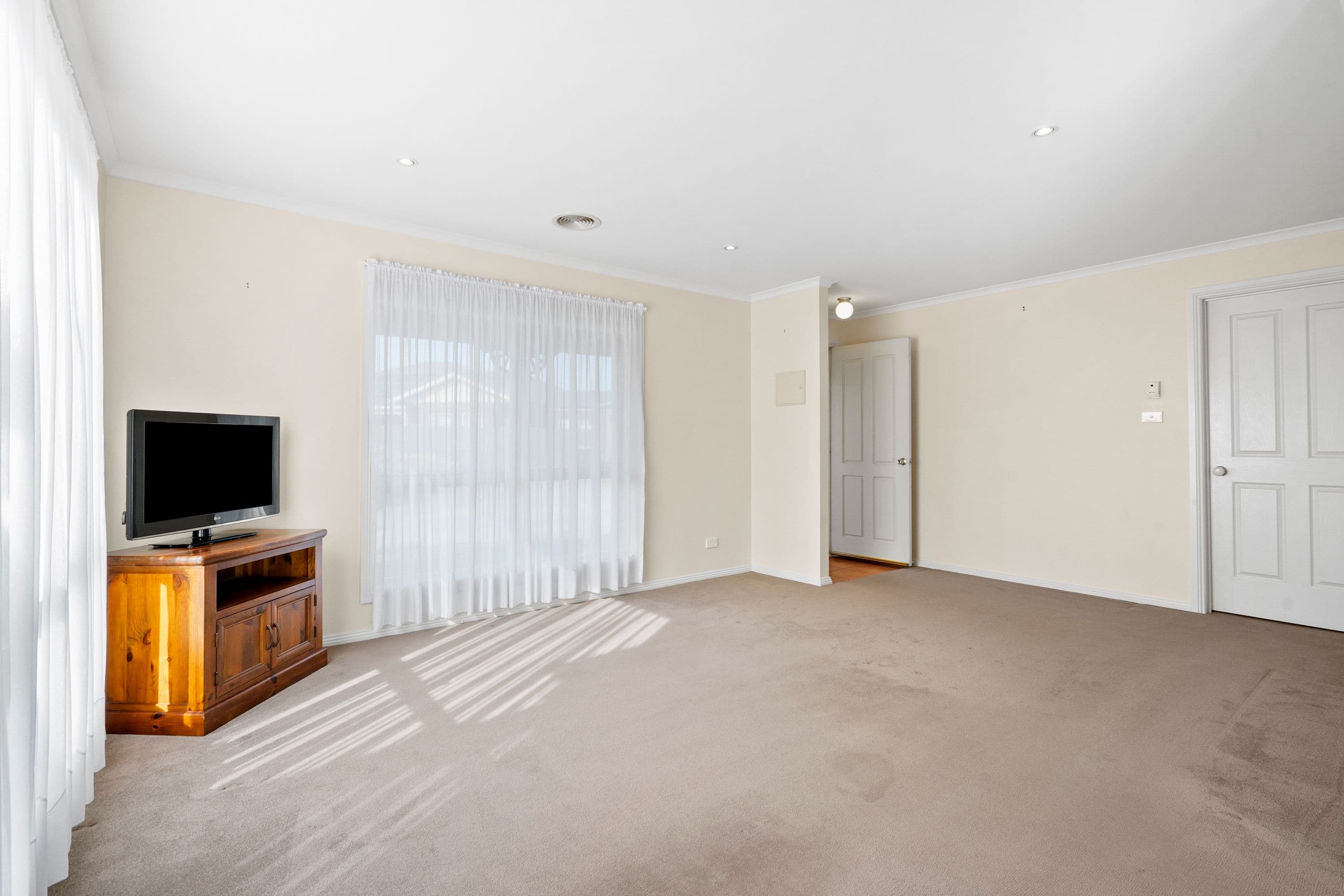 10 Wheat Court, Lara VIC 3212, Lara - Thumbnail 2
