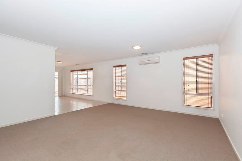 35 Hugo Drive, Point Cook VIC 3030, Point Cook - Thumbnail 5