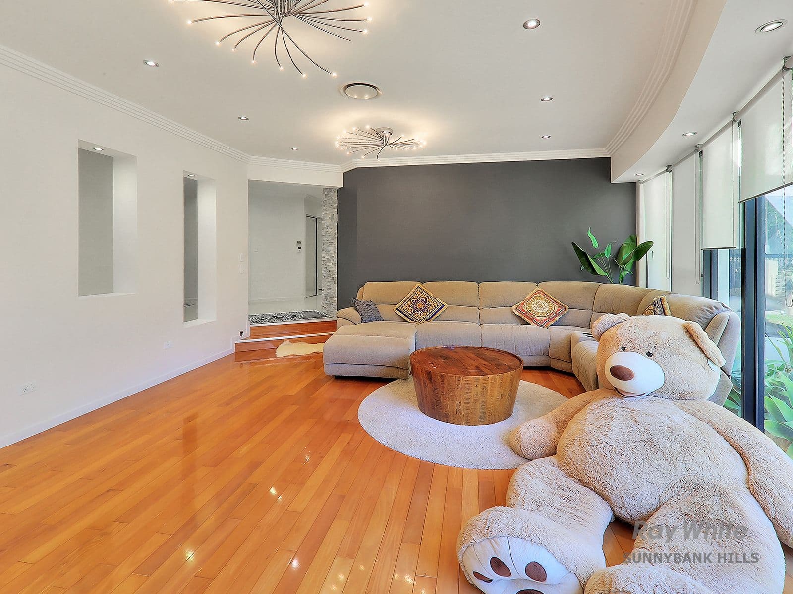 160 Waterbrooke Circuit, Drewvale QLD 4116, Drewvale - Thumbnail 2